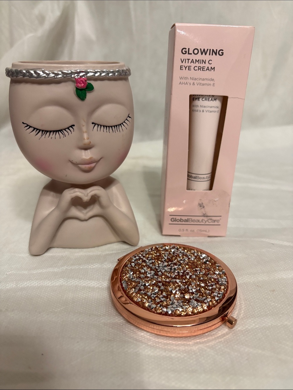 Global Beauty Eye Cream, Mirror & Brush holder bundle